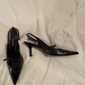 Via Spiga 9.5M Black Leather Slingback Pump